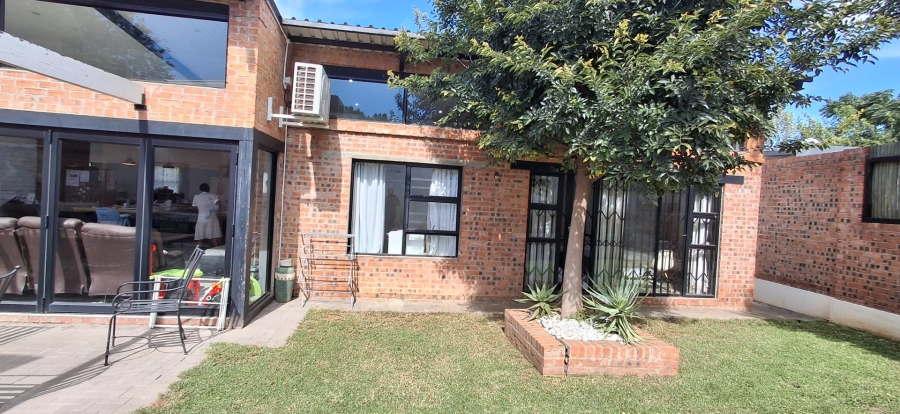 3 Bedroom Property for Sale in Bayswater Free State